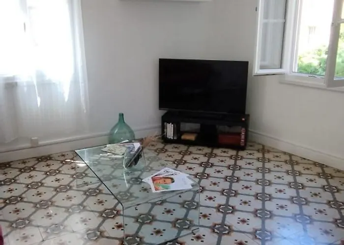 Bel F2 Pres De La Apartment *